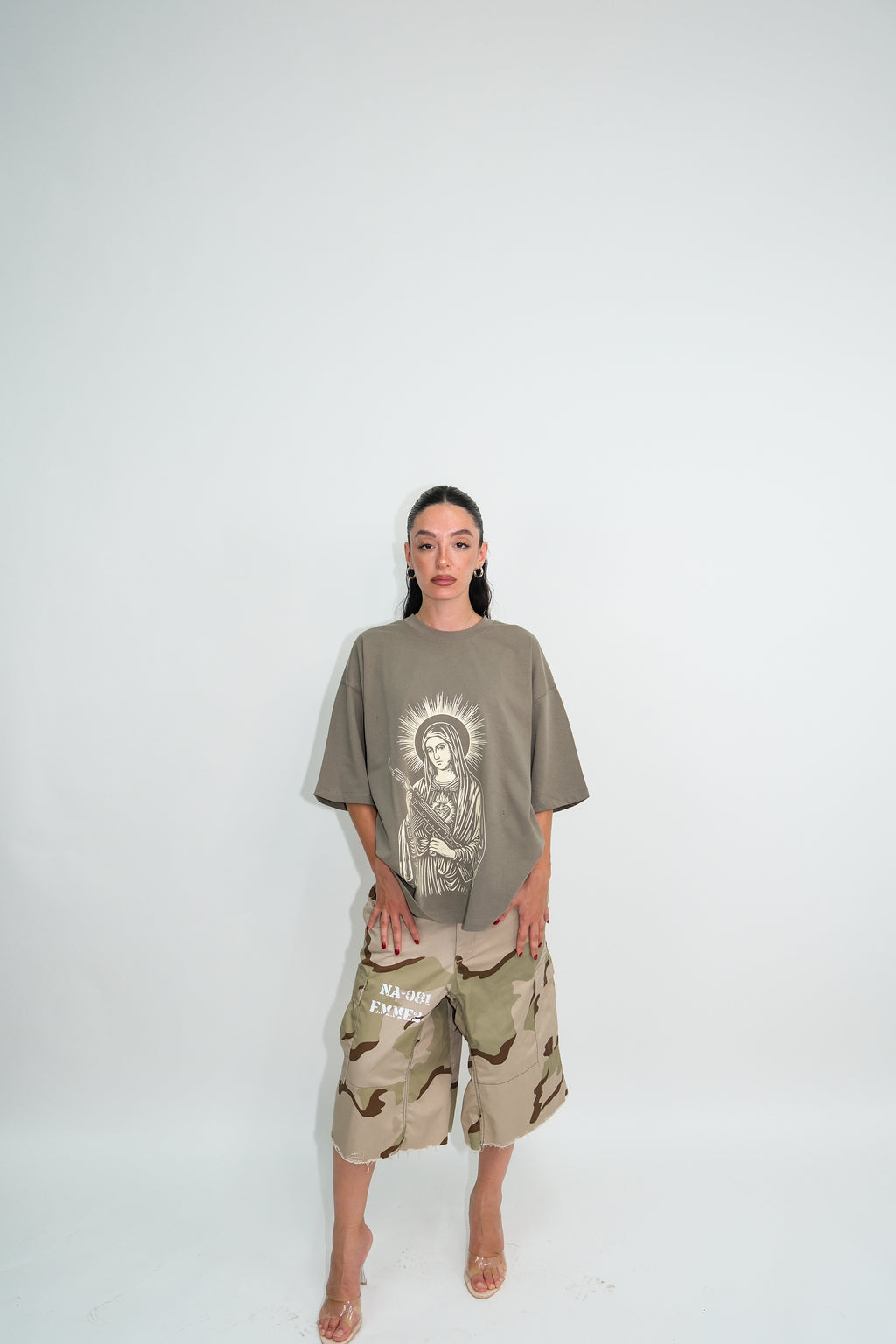 WAR TEE OLIVE GREEN